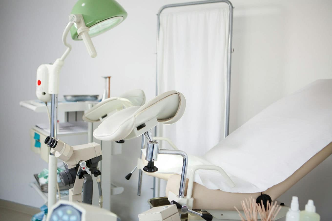 Fotele ginekologiczne – ergonomia i estetyka w medycynie